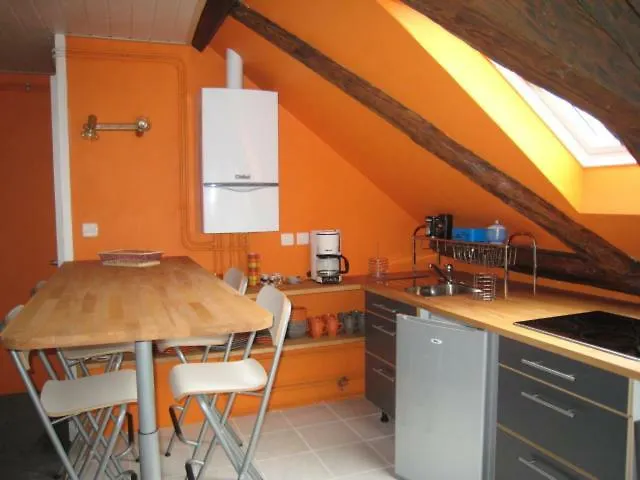 Au Chasseur Apartment *