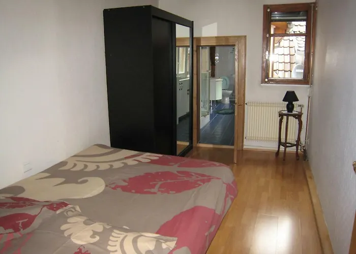 Au Chasseur Apartment *